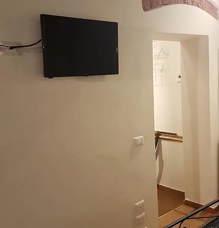 Zeus Apartment